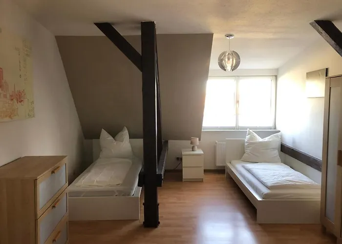 Monteur-Pension W8