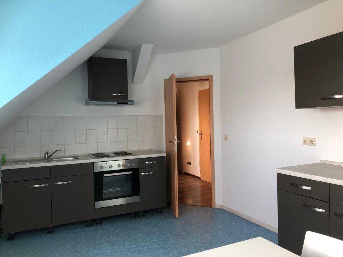 Apartment Monteur-pension W8 *