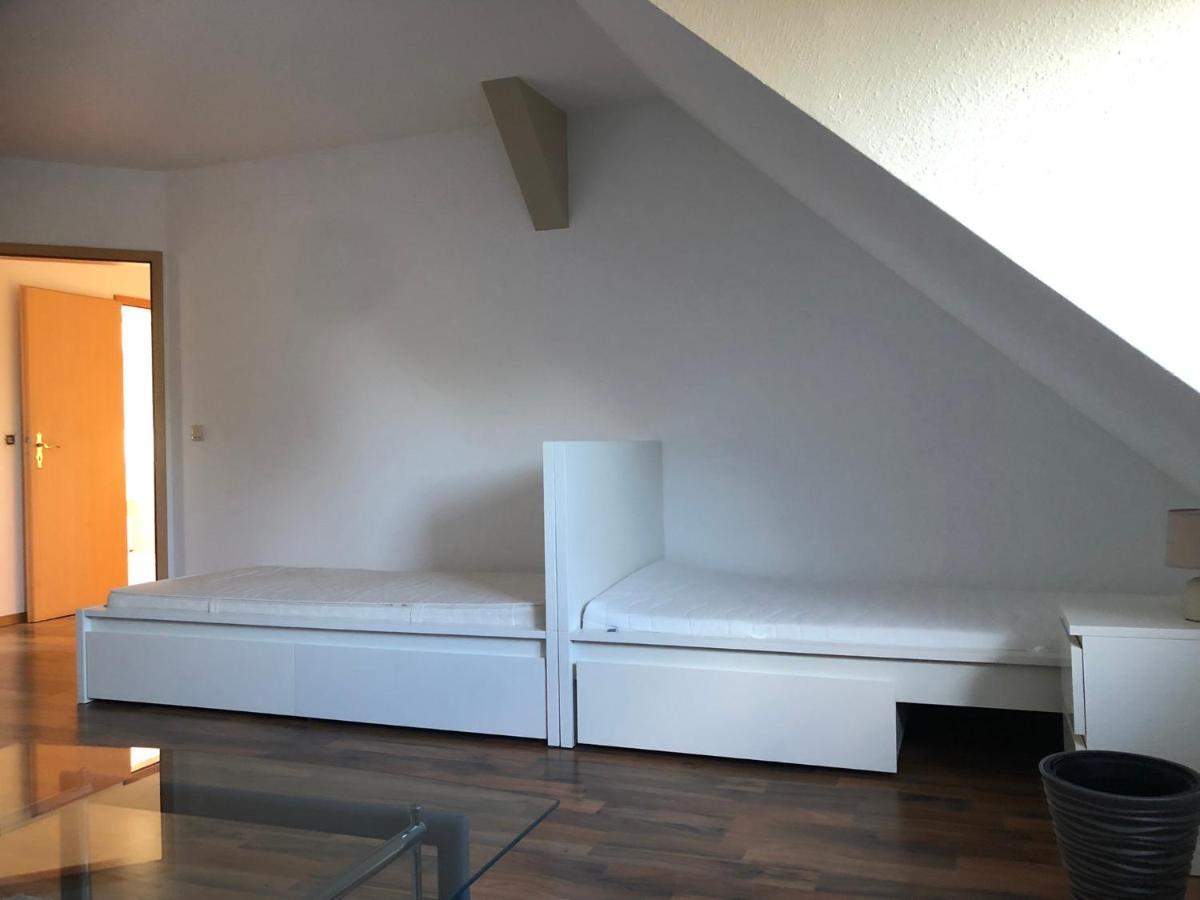 Apartment Monteur-pension W8 *