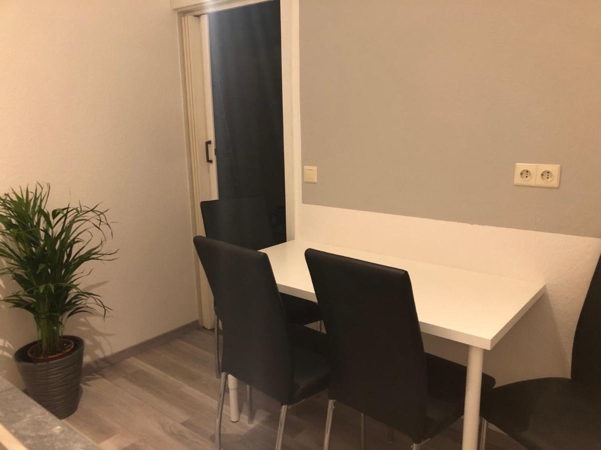Apartment Monteur-pension W8